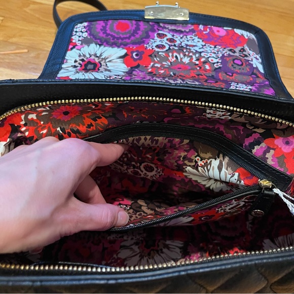 VERA BRADLEY QUILTED STELLA SATCHEL IN BLACK - Picture 6 of 9